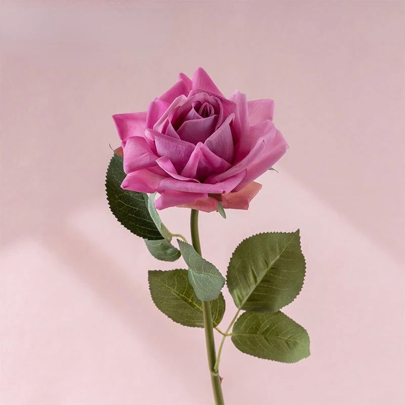 roses artificielles réalistes pour décoration de fête