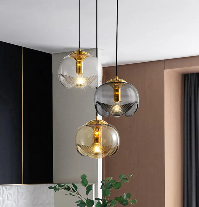 suspension ronde en verre pour restaurant bar et cuisine - vue 4 sur 15