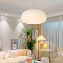 lampe de chevet moderne au style nordique et lumineux