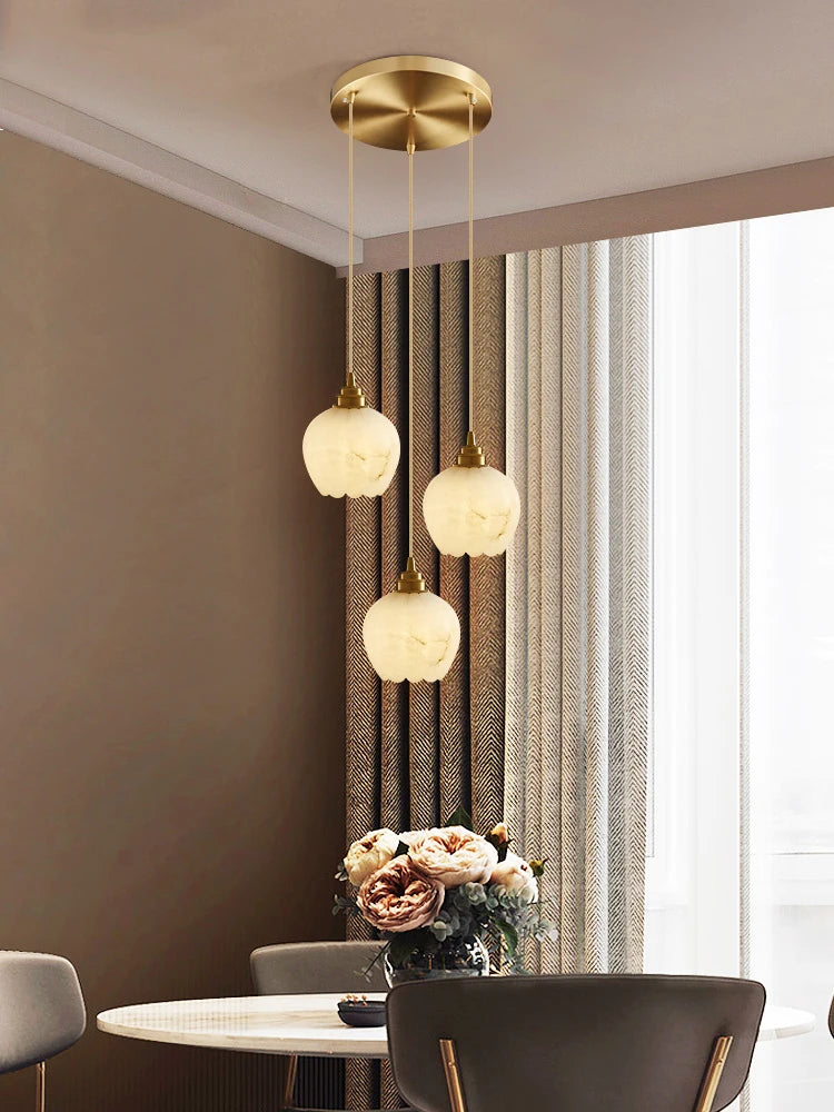 suspension nordique en marbre et cuivre design minimaliste