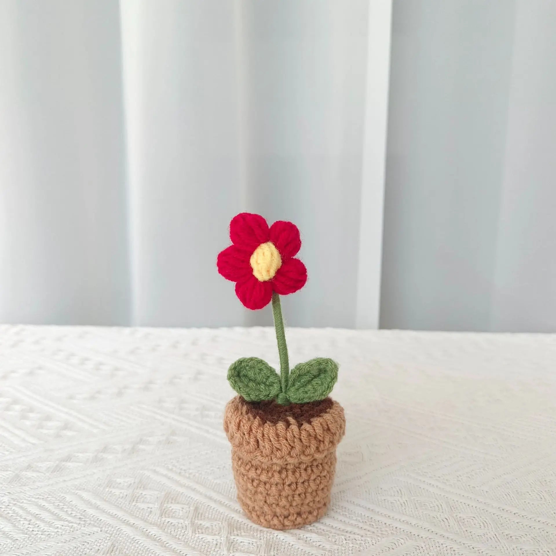 plante en pot tricotée à la main pour cadeau décoratif de saint valentin - vue 12 sur 19