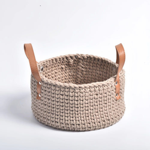 panier de rangement tricoté à la main en coton avec poignée en cuir - vue 11 sur 16