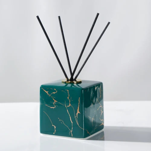 bouteille en céramique pour désinfectant et gel douche - vue 12 sur 26