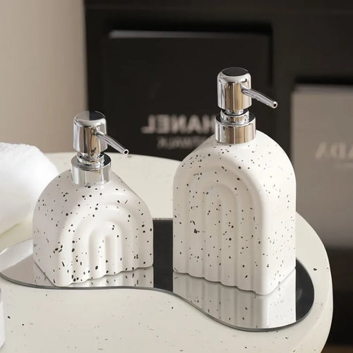 distributeur de savon en céramique portable pour shampoing et eau - vue 2 sur 21