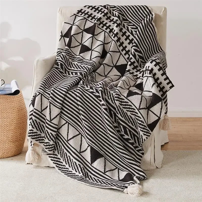 plaid tricoté géométrique bohème avec pompons doux chaud
