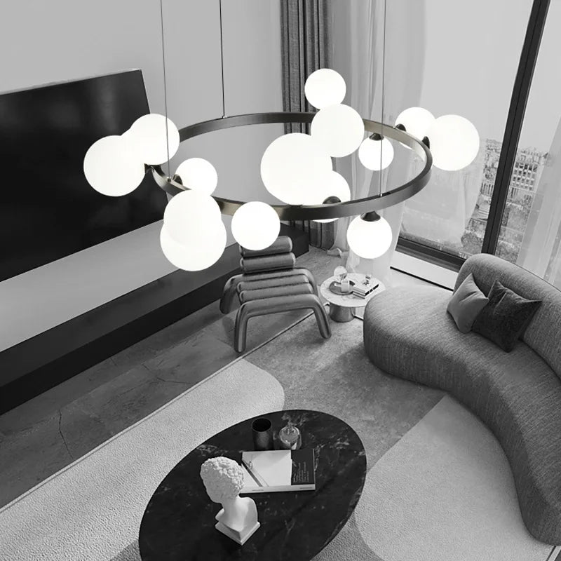 suspension moderne à anneau en laiton et verre blanc - vue 4 sur 10