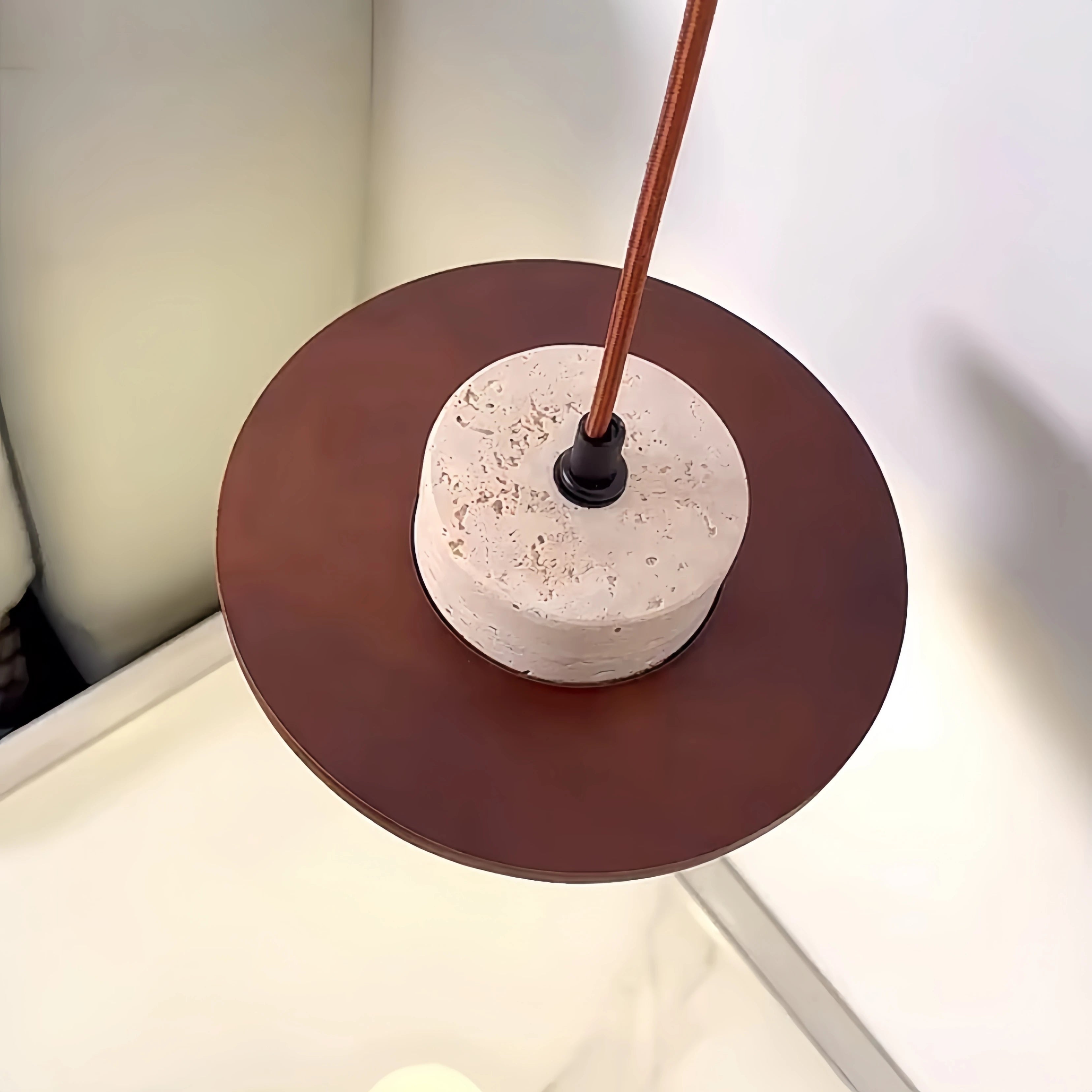 suspension led style minimaliste japonais en noyer et travertin - vue 6 sur 13
