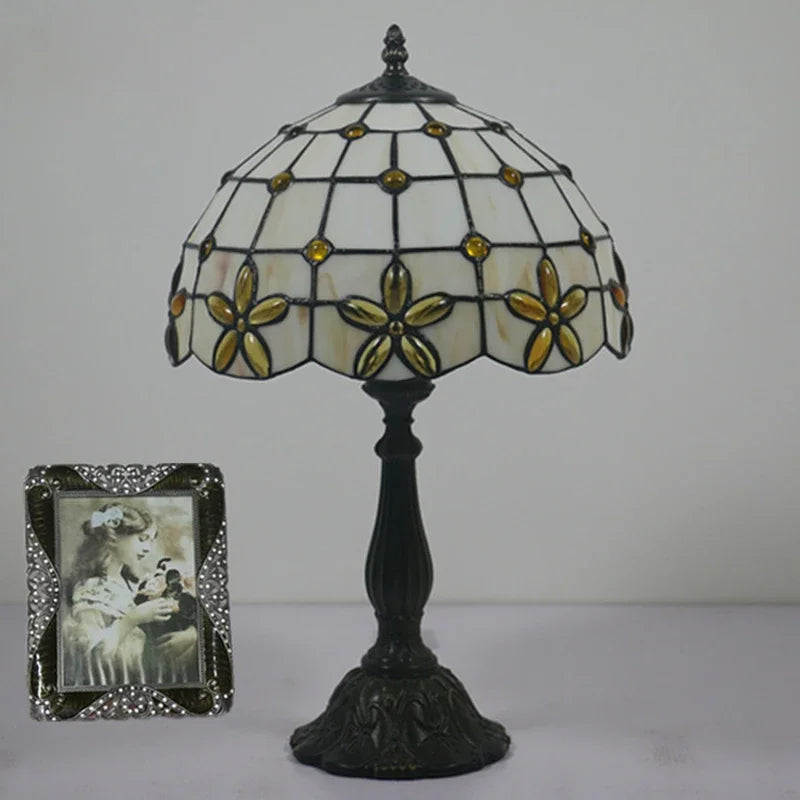 lampe de chevet en verre teinté style méditerranéen décoratif - vue 6 sur 6