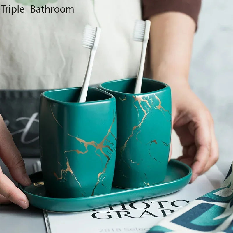 ensemble de tasse en céramique et support de brosse à dents - vue 4 sur 12