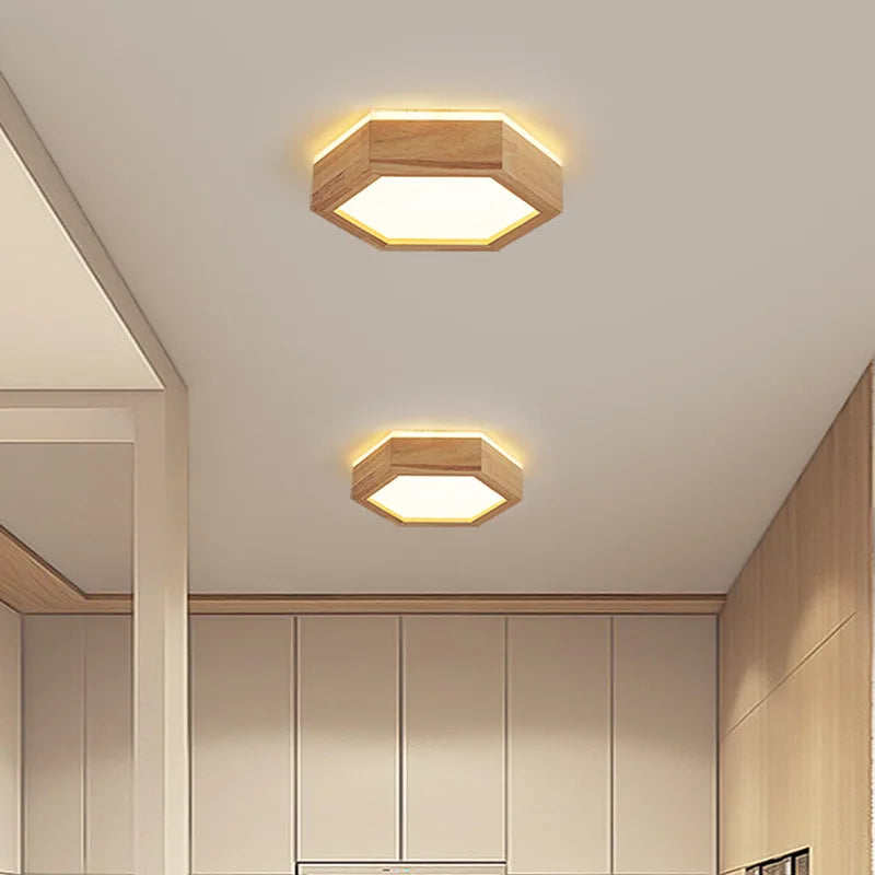 Plafonnier LED en bois au design moderne