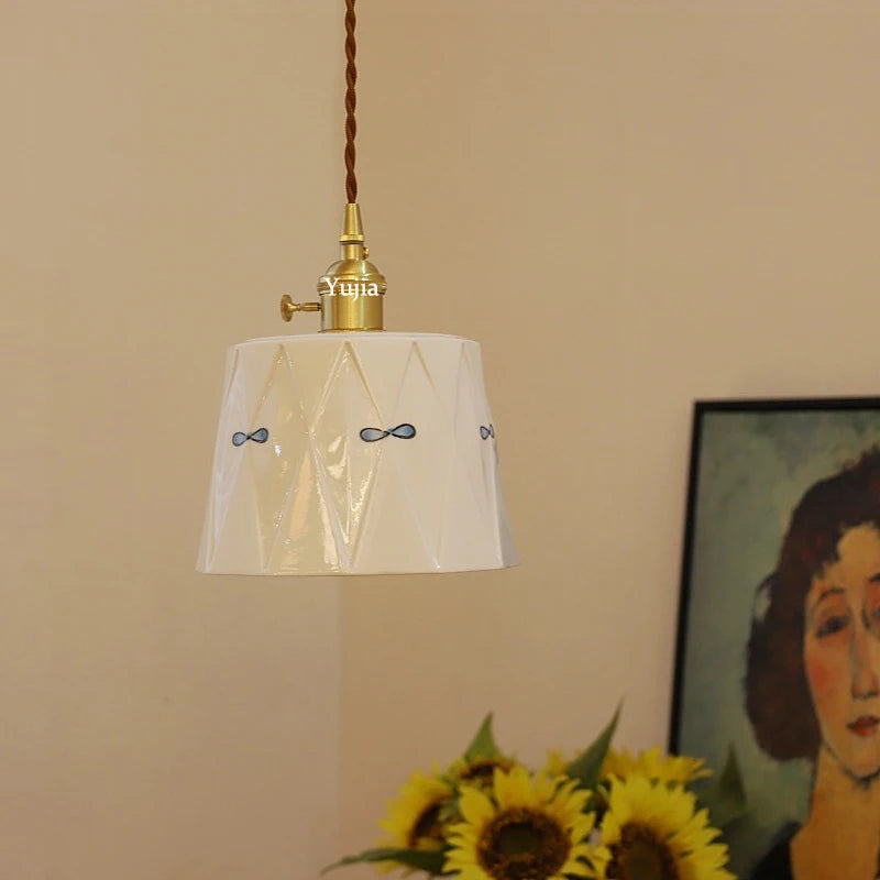 suspension élégante en laiton et céramique moderne pour votre intérieur - vue 5 sur 10