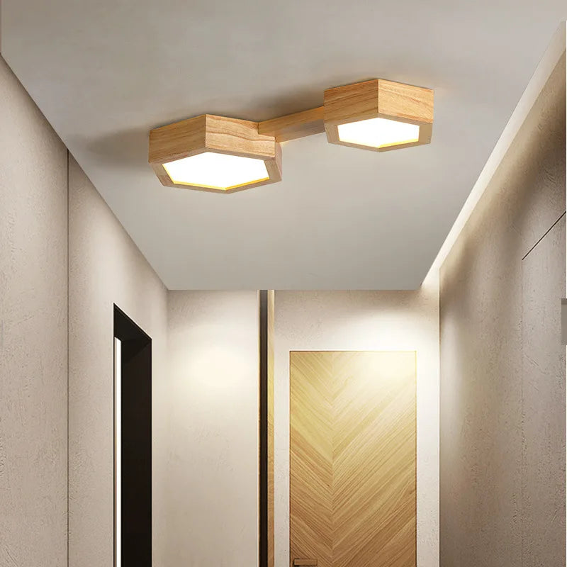 Plafonnier LED en bois au design moderne