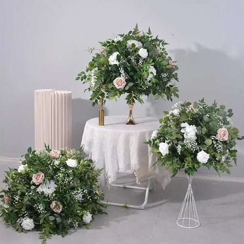 boule de fleurs artificielles arrangement de roses blanches décoration mariage - vue 3 sur 7