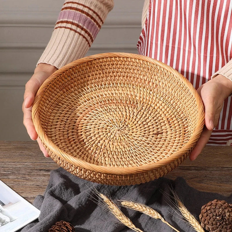 panier rond en rotin tissé pour fruits et collations