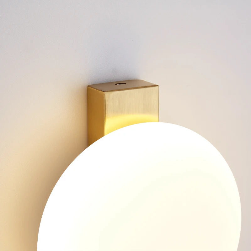 Applique murale boule LED moderne