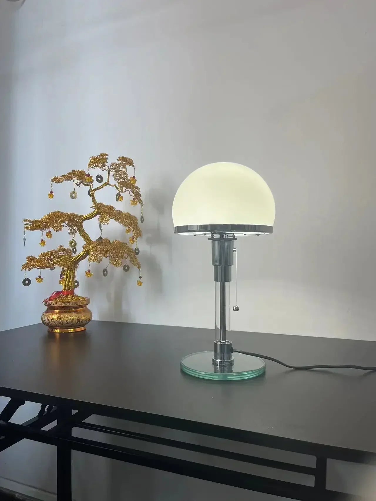 lampe de bureau moderne au design nordique élégant et fonctionnel - vue 6 sur 7