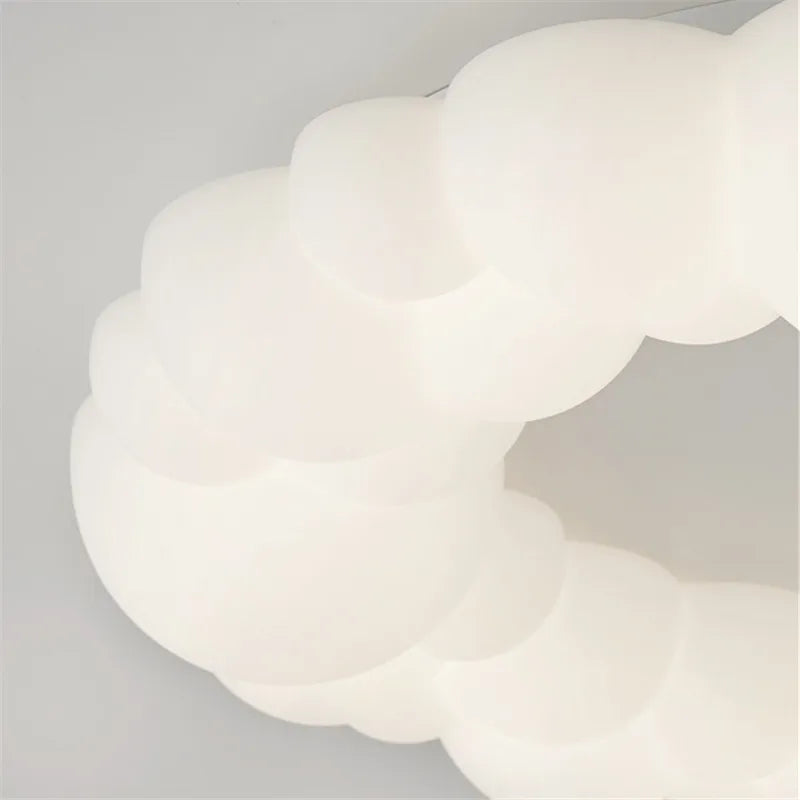 Plafonnier LED en forme de nuage au design nordique moderne