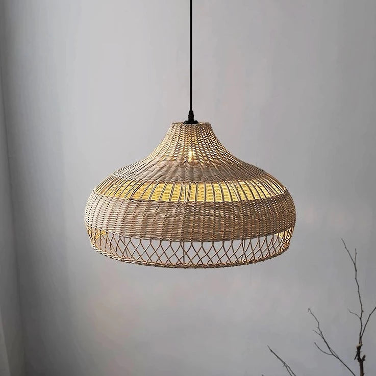 Lustre design en rotin clair