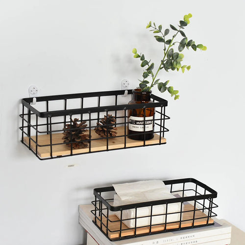 panier de rangement suspendu en métal et bois pour cosmétiques - vue 4 sur 7