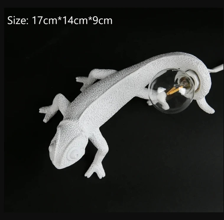 lampe de table led mignon lézard nordique en résine - vue 8 sur 11