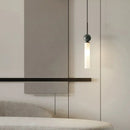 lustre simple et moderne en laiton avec boule en acrylique