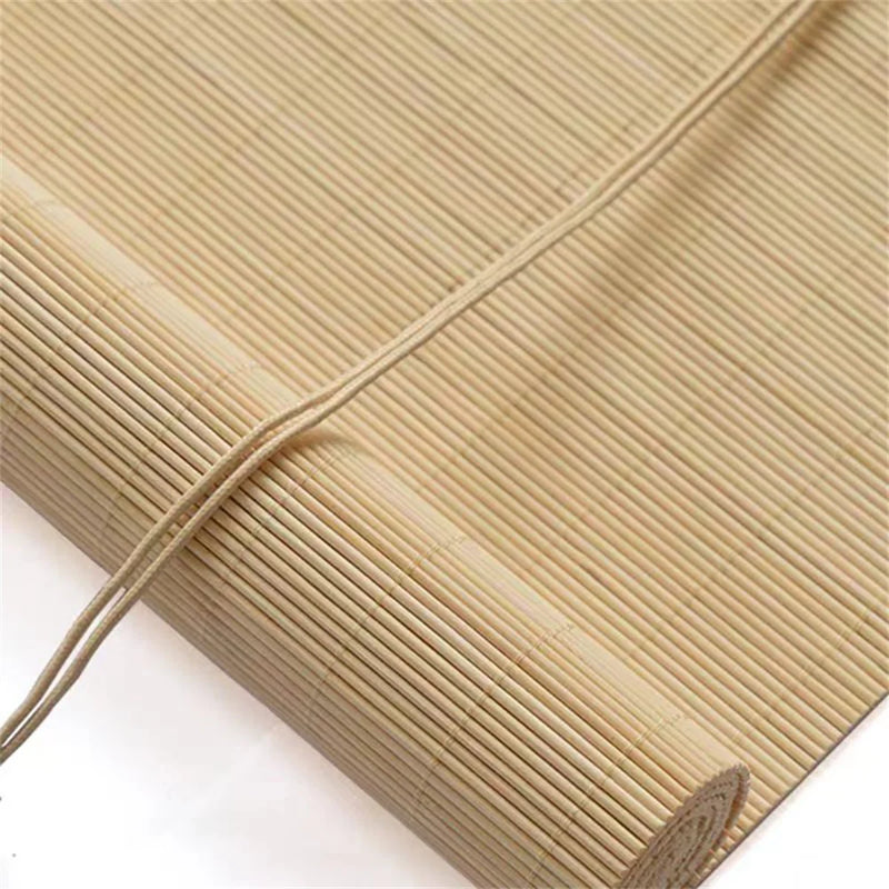 Store enrouleur bambou perlé style japonais salon chambre