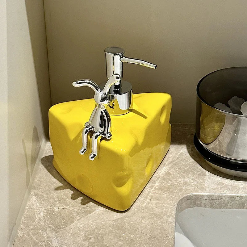 distributeur de savon créatif en céramique pour salle de bain - vue 3 sur 5