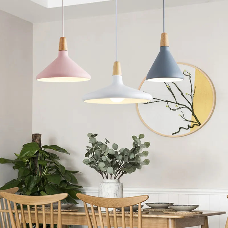 suspension nordique moderne en bois et aluminium - vue 3 sur 6