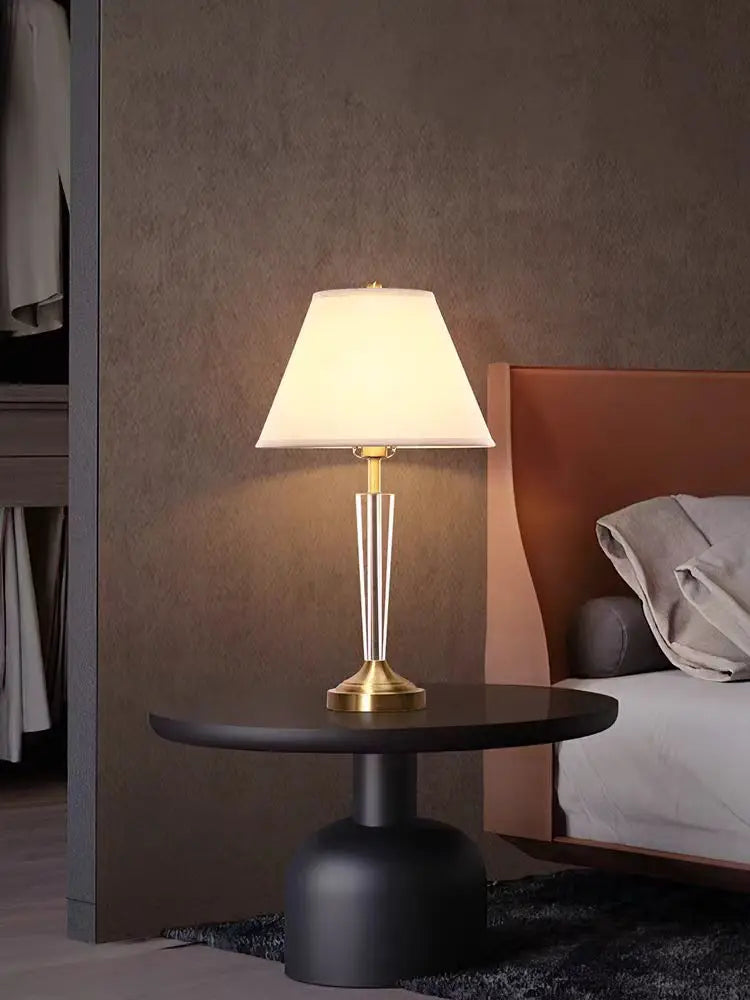lampe en cristal de luxe européenne en cuivre créative et romantique