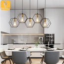 Plafonnier LED suspendu au design géométrique E27