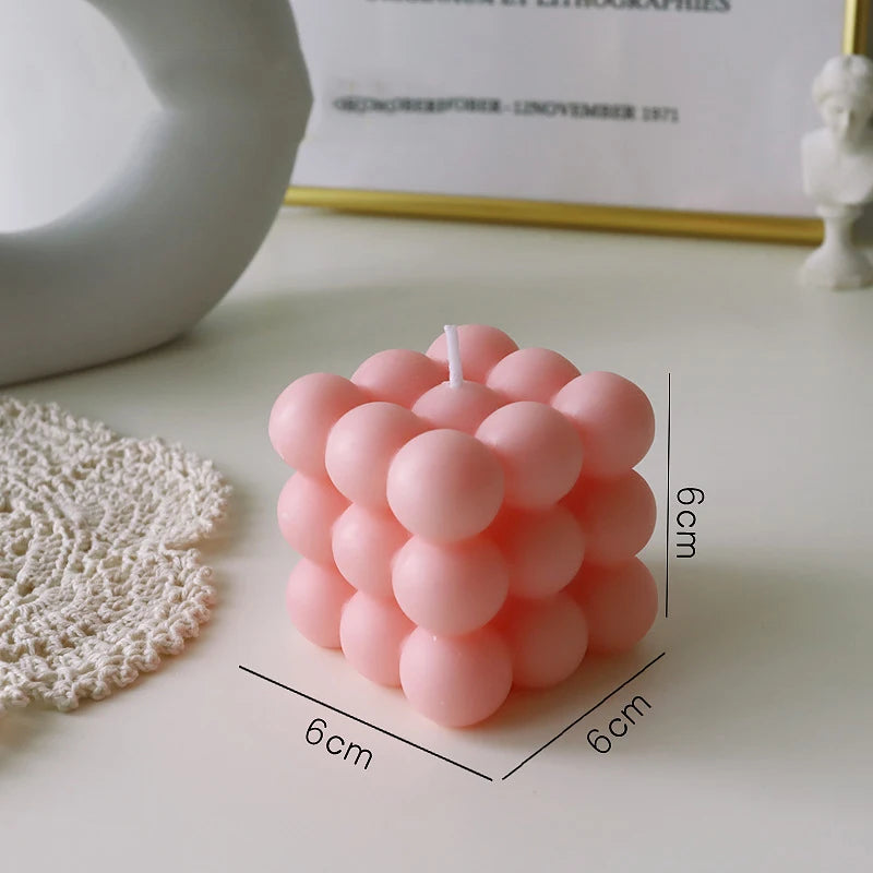 bougie parfumée big cube pour décoration moderne et aromathérapie - vue 36 sur 39