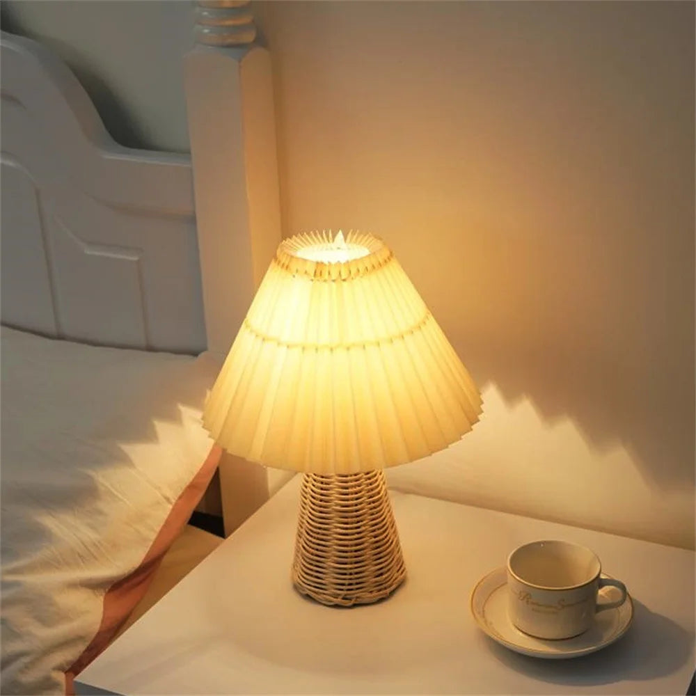 lampe de table plissée - vue 6 sur 9