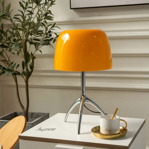 Lampe de bureau trépied postmoderne de styliste italien - vue 2 sur 16