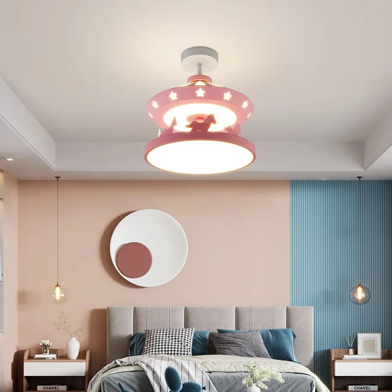 lustre moderne minimaliste pour chambre d'enfant lumineux et chaleureux - vue 3 sur 8