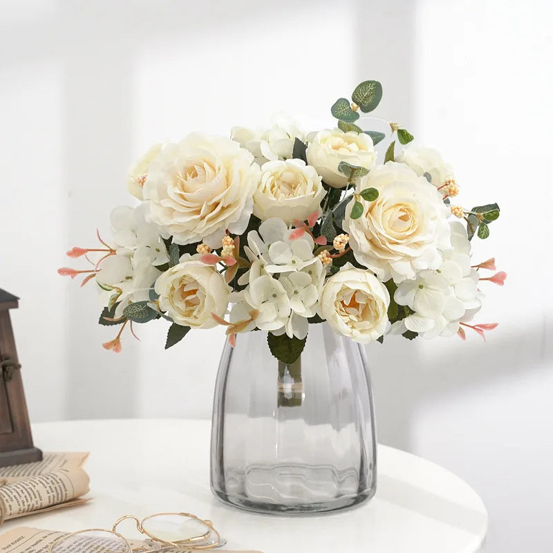 bouquet de pivoines et hortensias vintage pour décoration mariage
