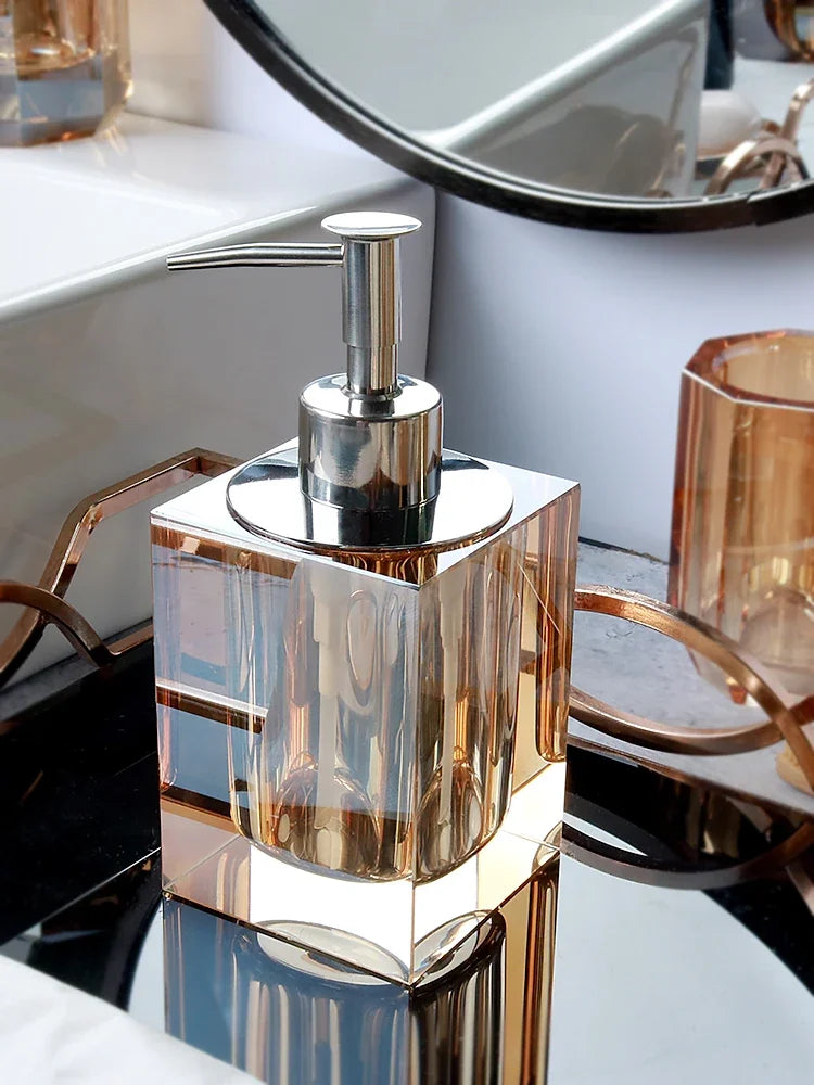 distributeur de savon en verre accessoires de salle de bain luxe - vue 15 sur 16