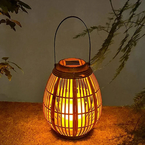 lanterne solaire en rotin pour ambiance extérieure créative - vue 13 sur 23