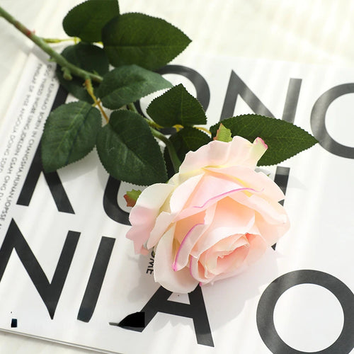 fleurs artificielles décoratives pour une ambiance agréable - vue 17 sur 17