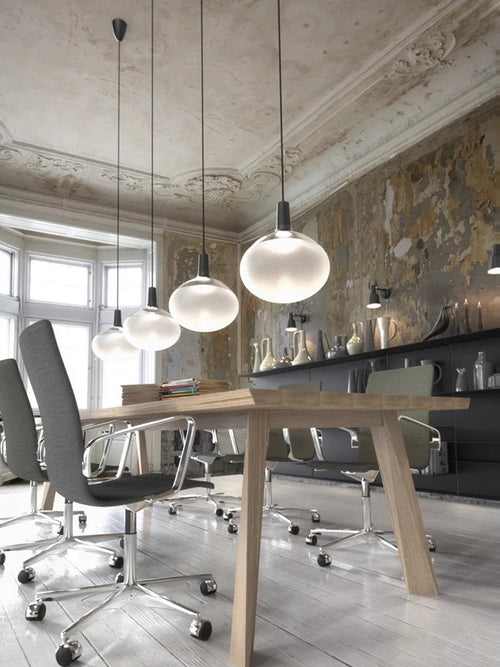 plafonnier led minimaliste en verre blanc mat design élégant moderne - vue 5 sur 9