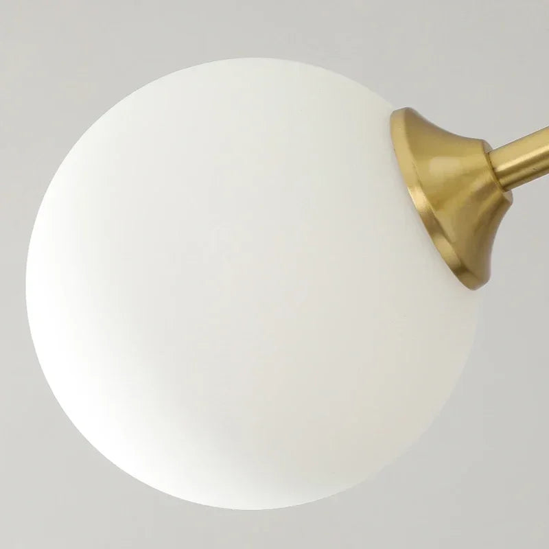lustre led moderne en cuivre avec boule de verre mat - vue 6 sur 12