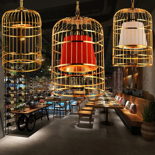 suspension vintage industrielle en fer doré pour bar ou loft - vue 5 sur 15