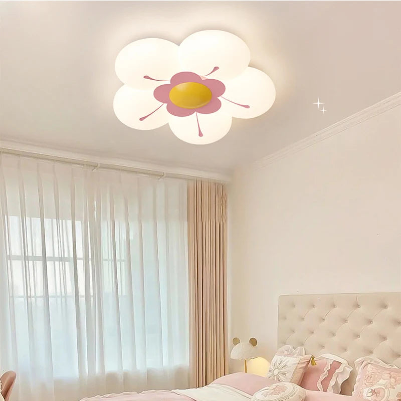plafonnier romantique pour chambre de petite fille fleurie et chaleureuse - vue 5 sur 16