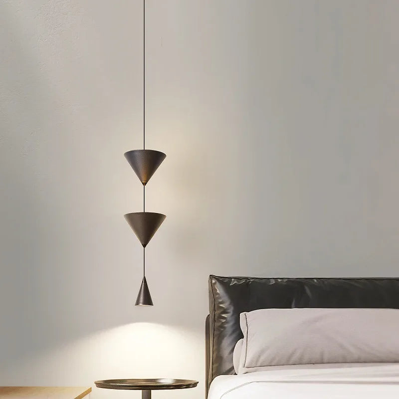 Suspension de chevet de chambre à coucher moderne simple conception de cône blanc noir LED lustre suspendu lumière pour salon intérieur barre 220V