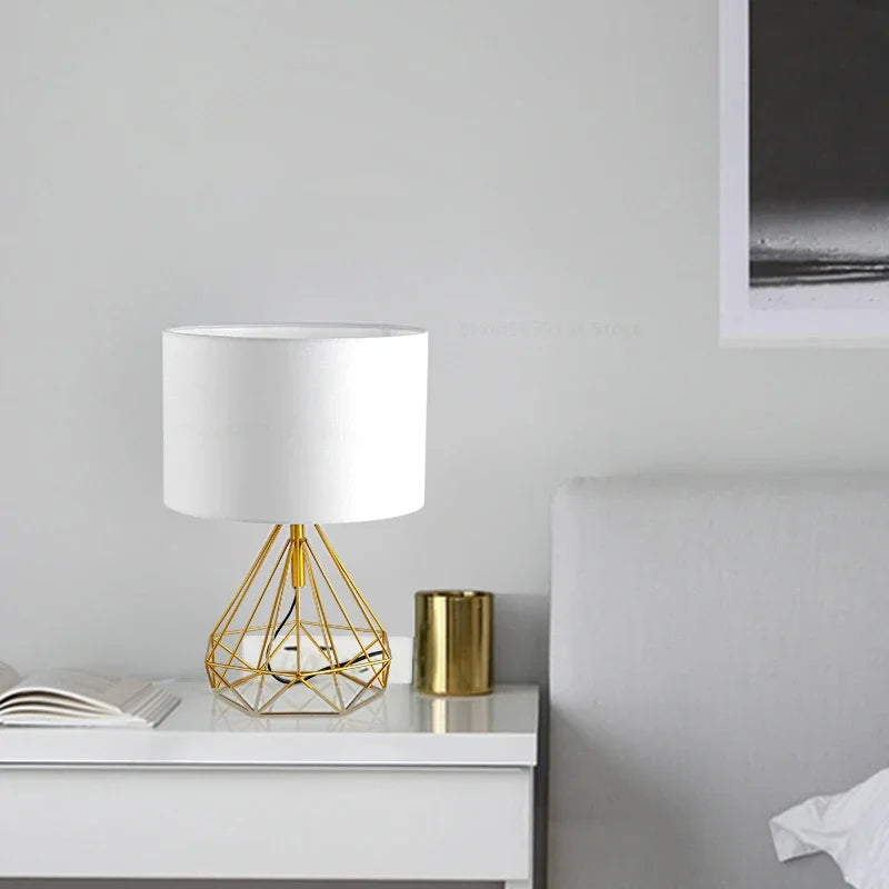 lampes de table géométriques rétro nordiques créatives pour décoration intérieure - vue 4 sur 10