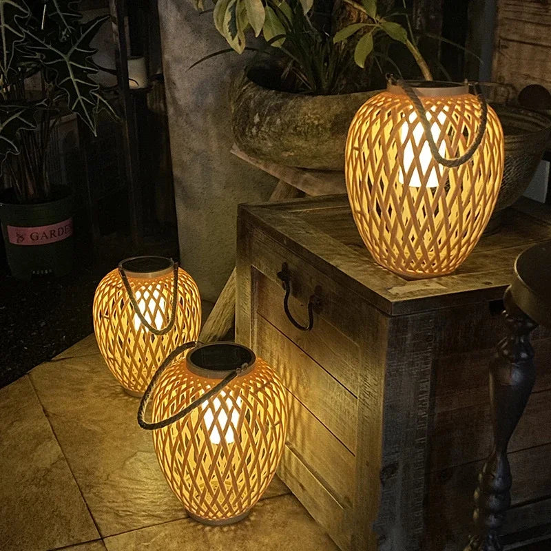 lanterne solaire extérieure en tissage imitation bambou pour jardin - vue 6 sur 7