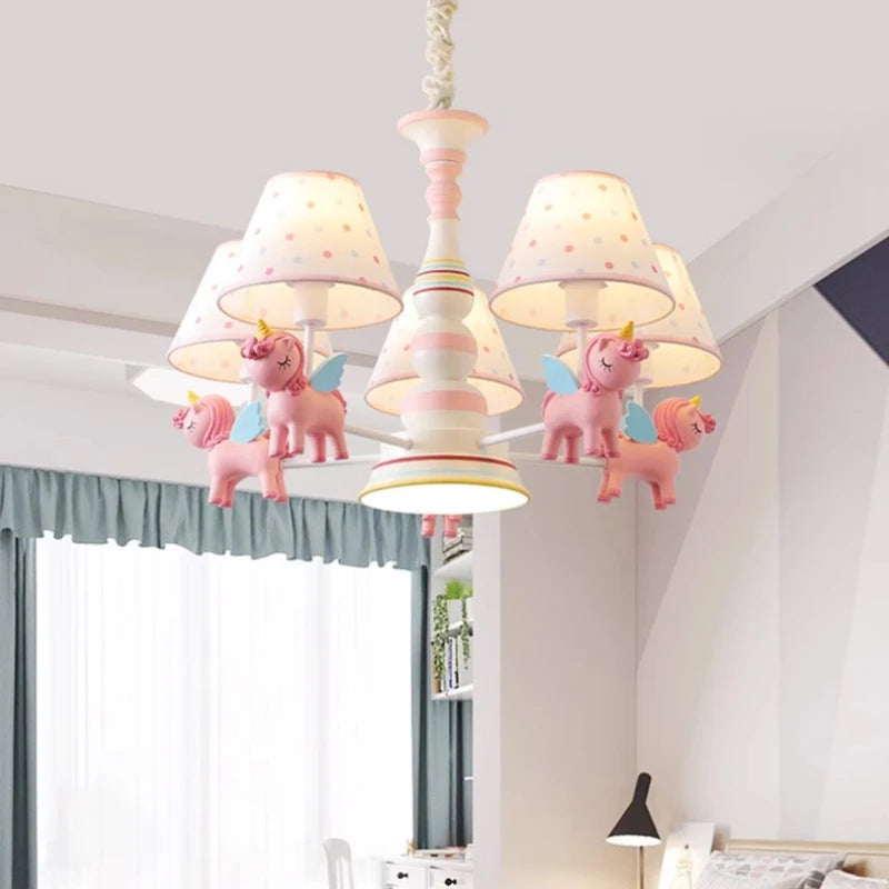 lustre carrousel pour chambre d'enfant moderne et romantique - vue 3 sur 10