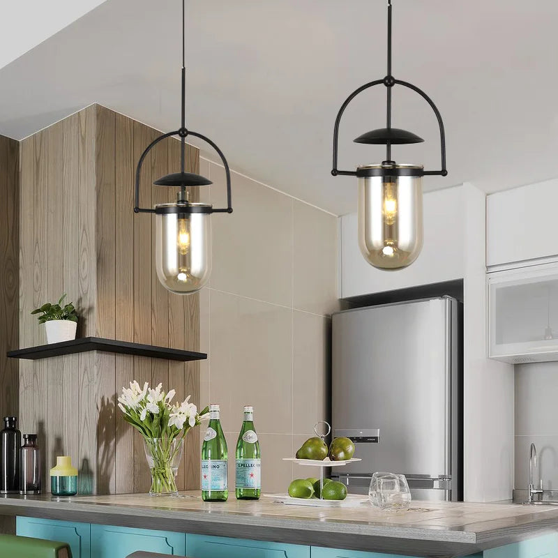 suspension en verre design minimaliste pour espace moderne
