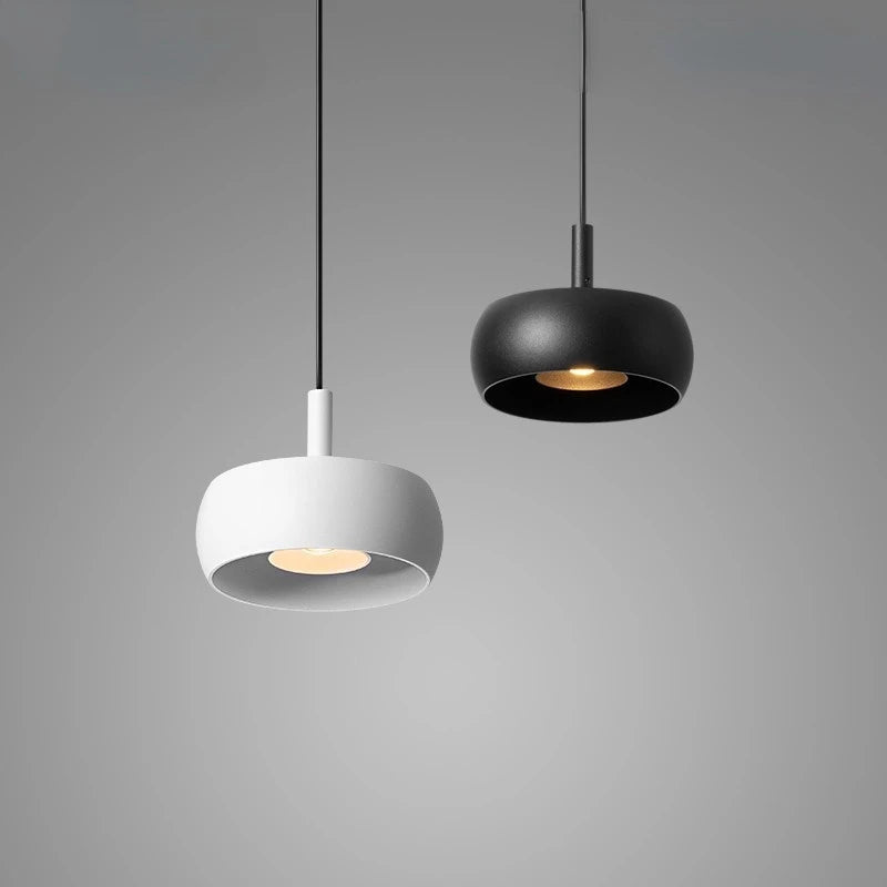 Suspension LED au design minimaliste moderne