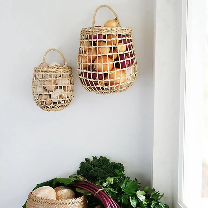 panier mural suspendu boho en osier pour fruits et légumes - vue 3 sur 6