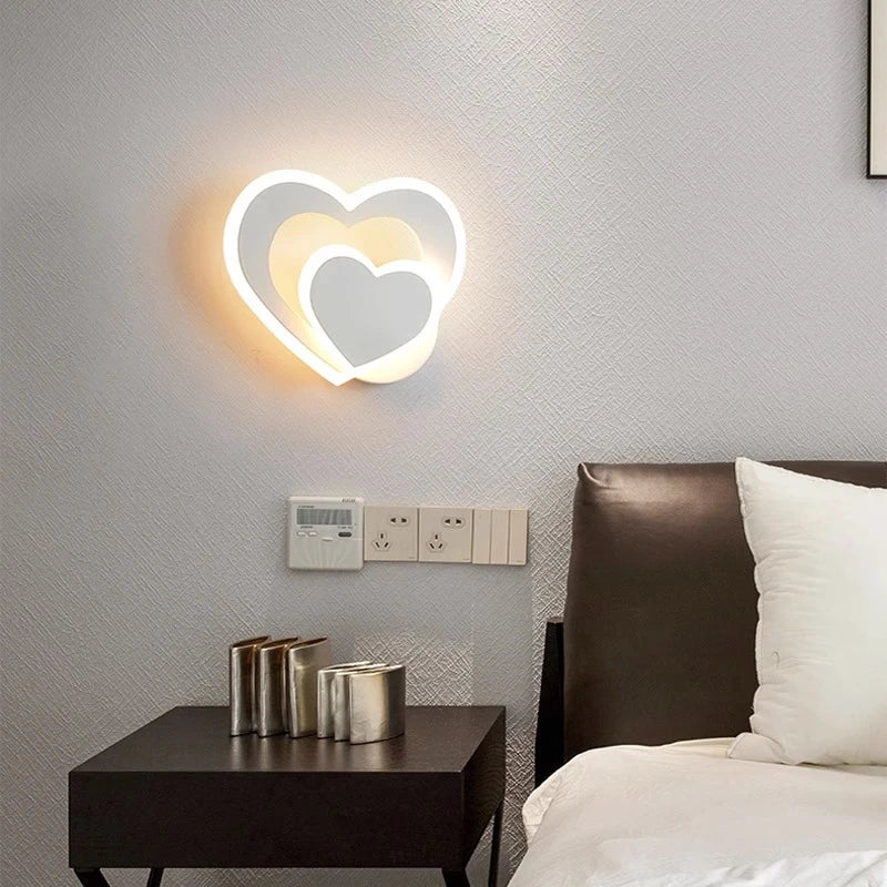 LED heart-shaped wall lamp, simple Nordic love wall lamp, creative bedroom, living room, corridor, background wall, bedside lamp - vue 5 sur 12